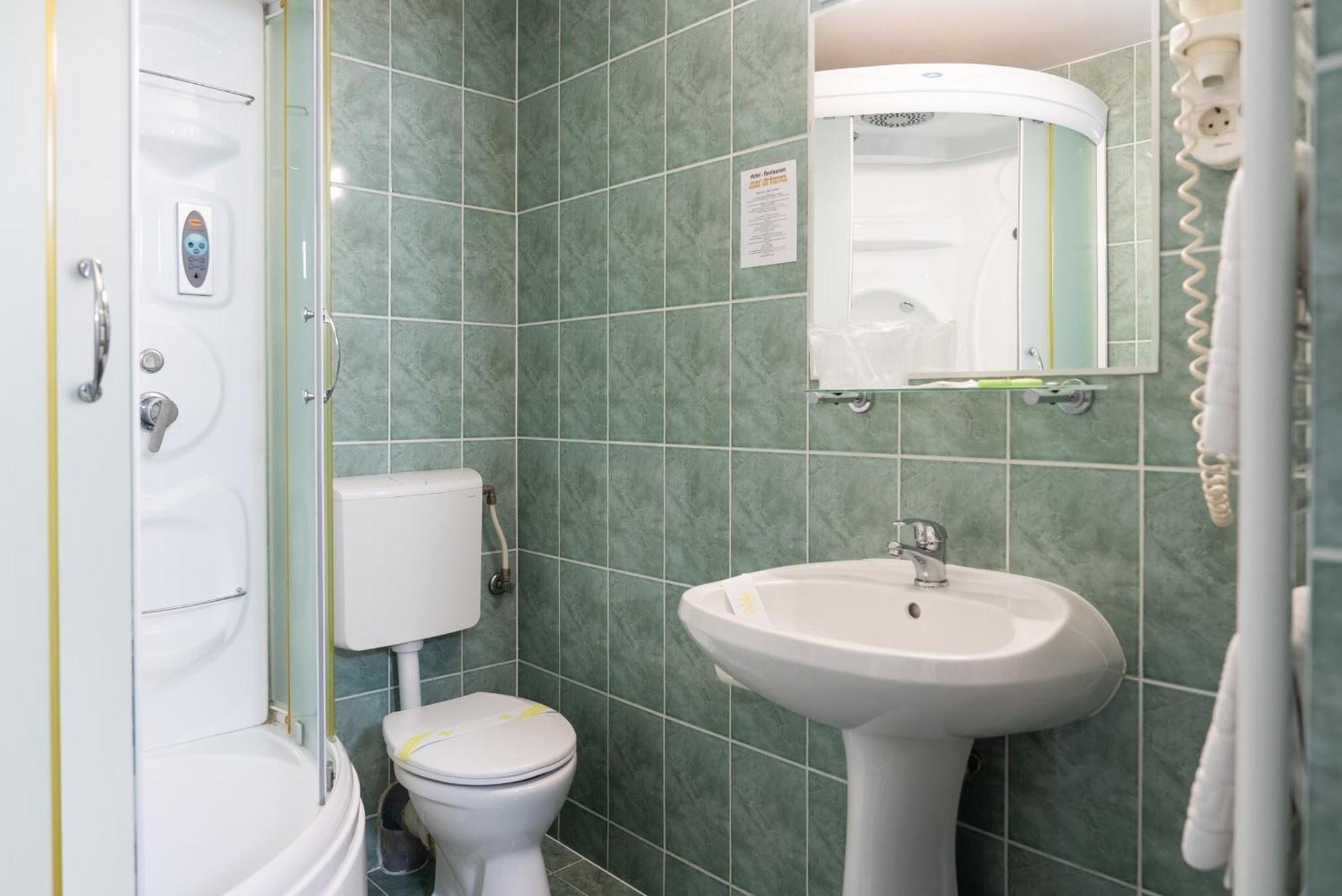 Hotel Casa De Piatra Scheia Екстериор снимка