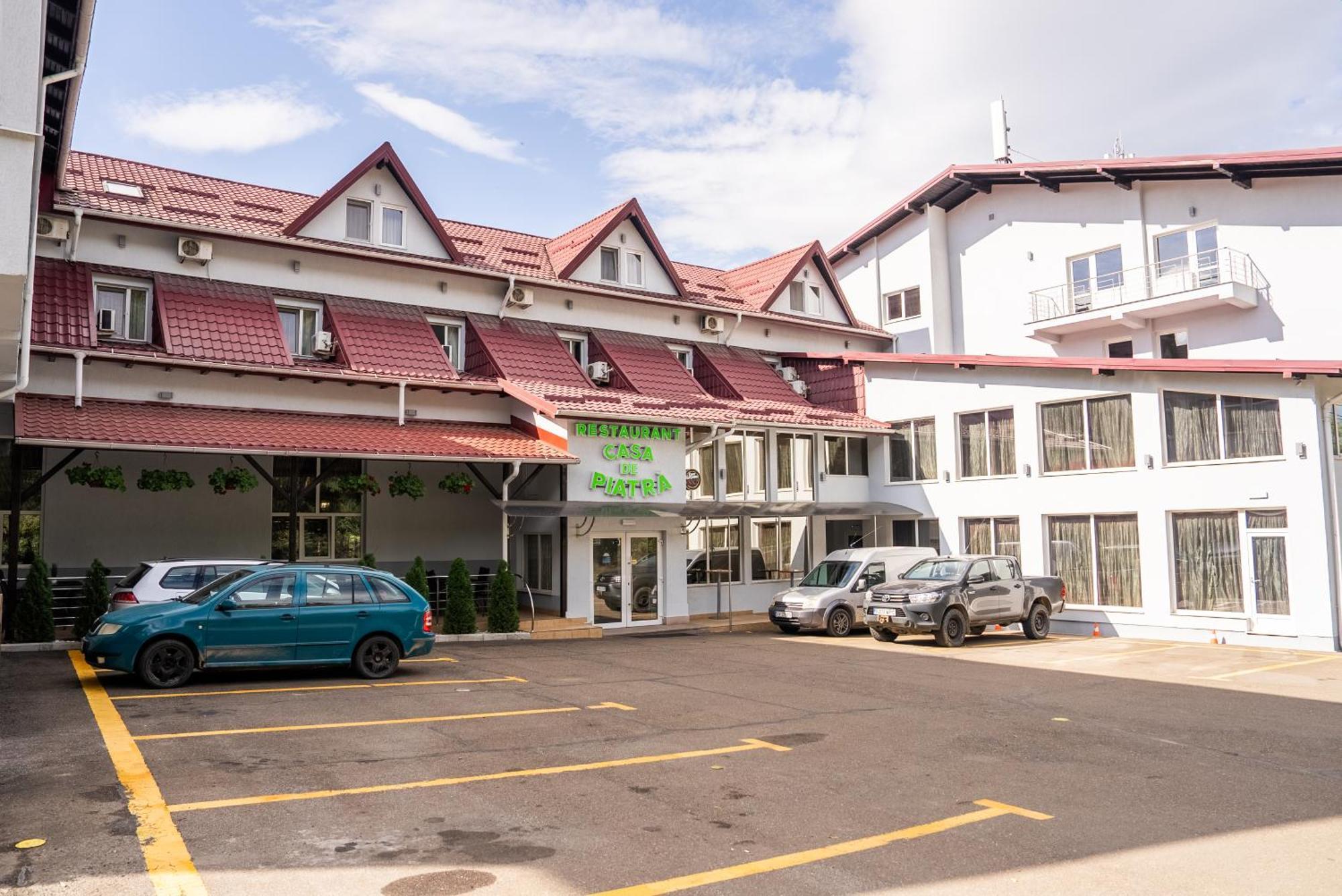 Hotel Casa De Piatra Scheia Екстериор снимка